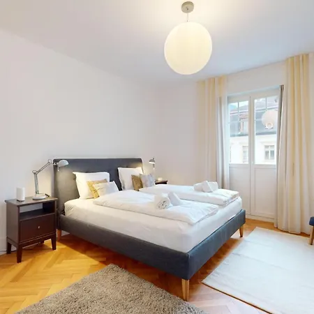 Daire Charming Flat In The Heart Of