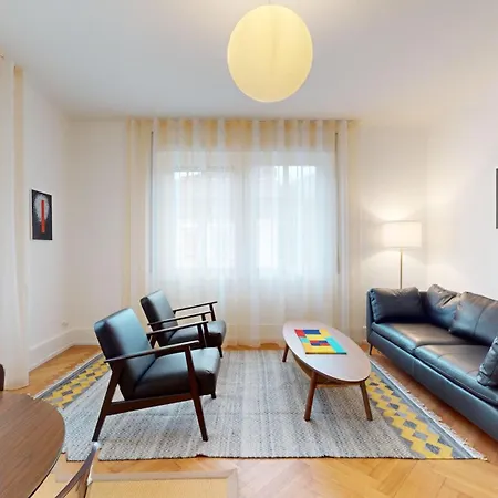 Lejlighed Charming Flat In The Heart Of Sierre