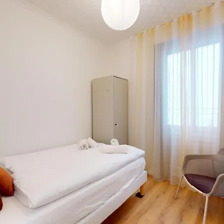 Charming Flat In The Heart Of *