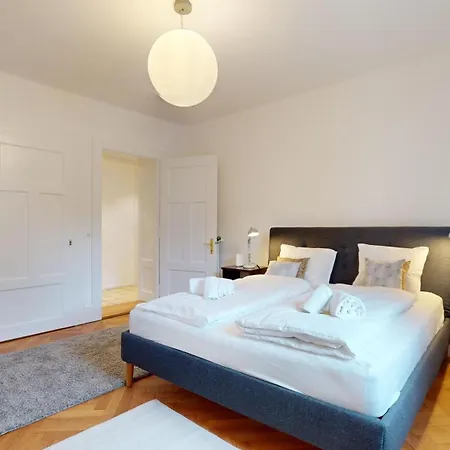 Charming Flat In The Heart Of Apartamento