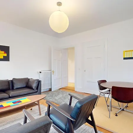 Apartamento Charming Flat In The Heart Of *